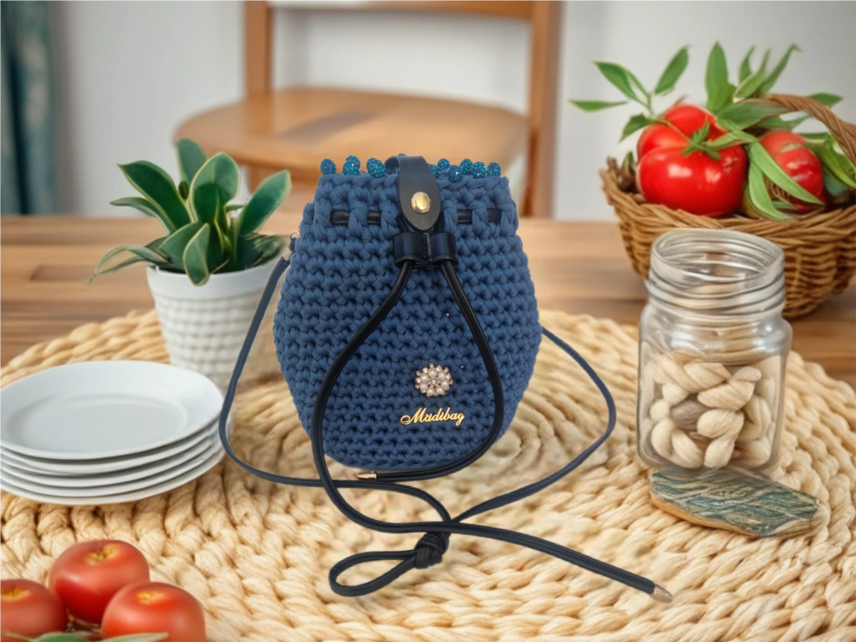 Mädibag-Slingdaschal in blau mit Perlen